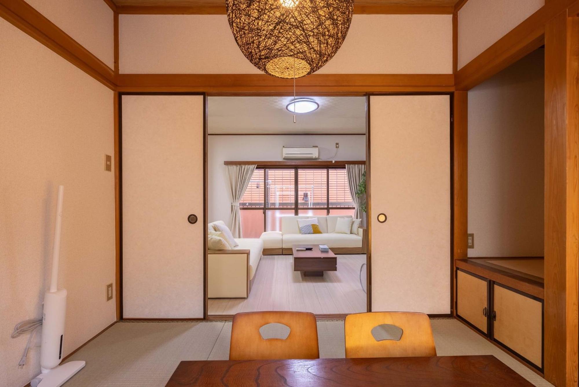 Higashi Komagata Building 2f3f Hk23 * Tōkyō